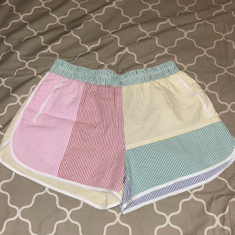 Urban outfitters BDG shorts; never worn; size extra small